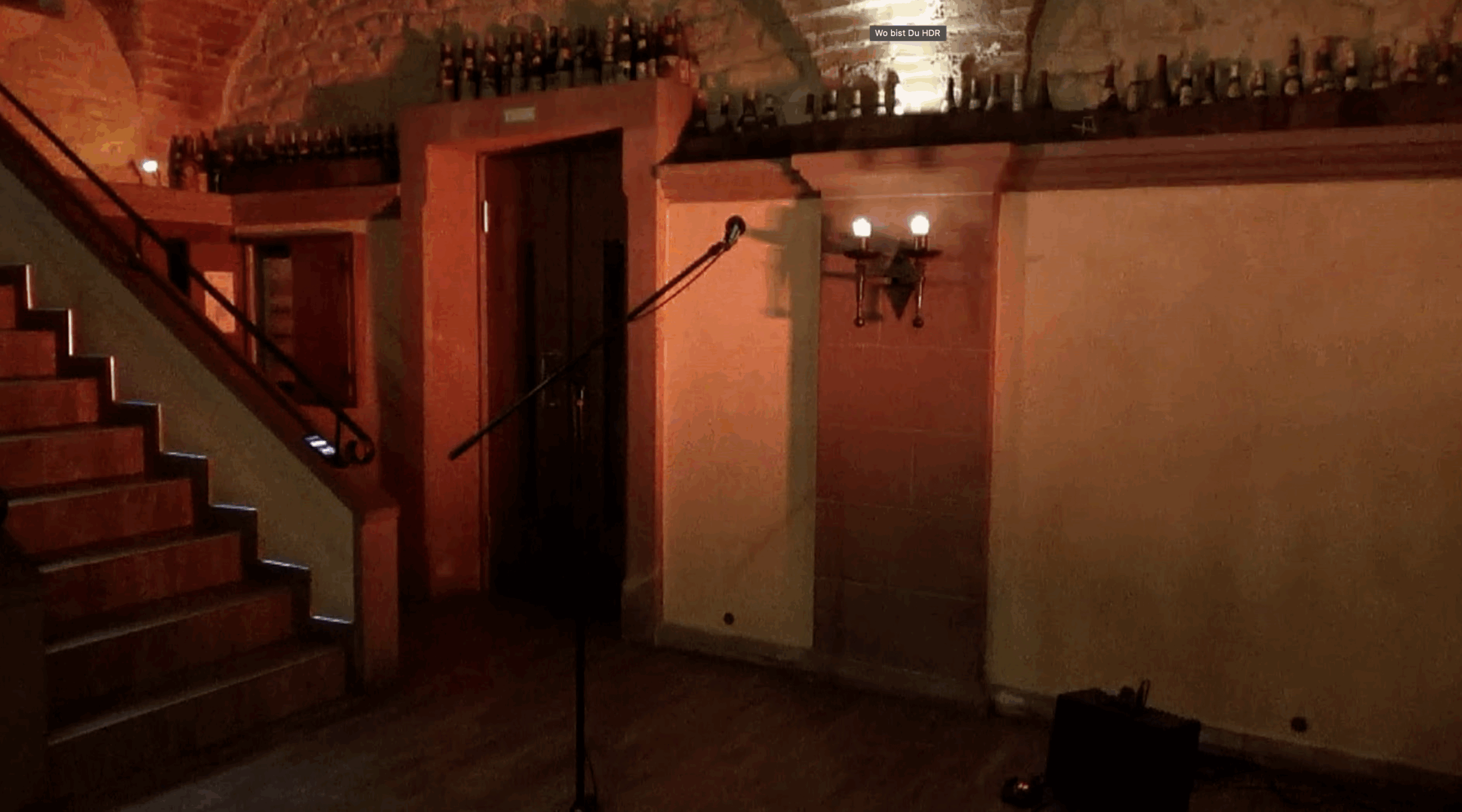 “Alles ist still!”